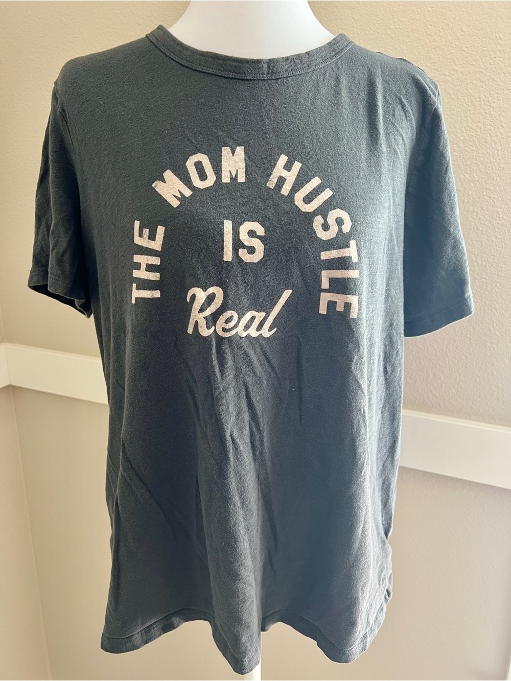 Old Navy Charcoal Gray 100% Cotton Graphic Tee with White Logo - Size L